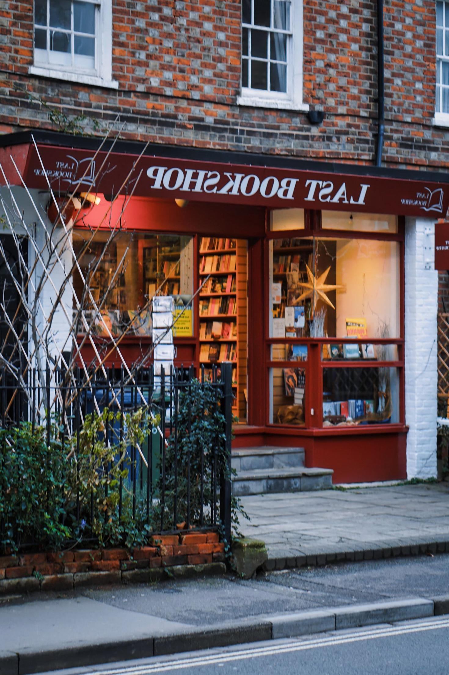 Evermont bookstore exterior on Oxford Street